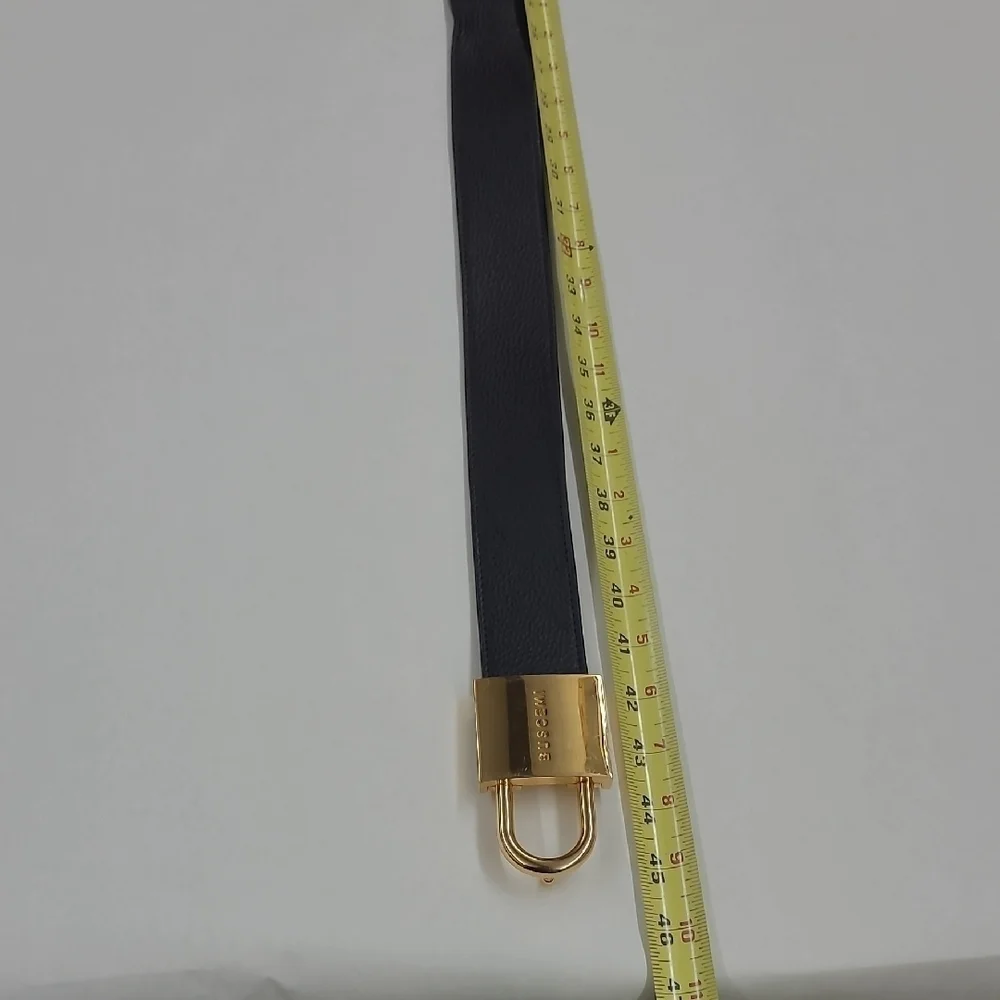 Buscemi 44 inches